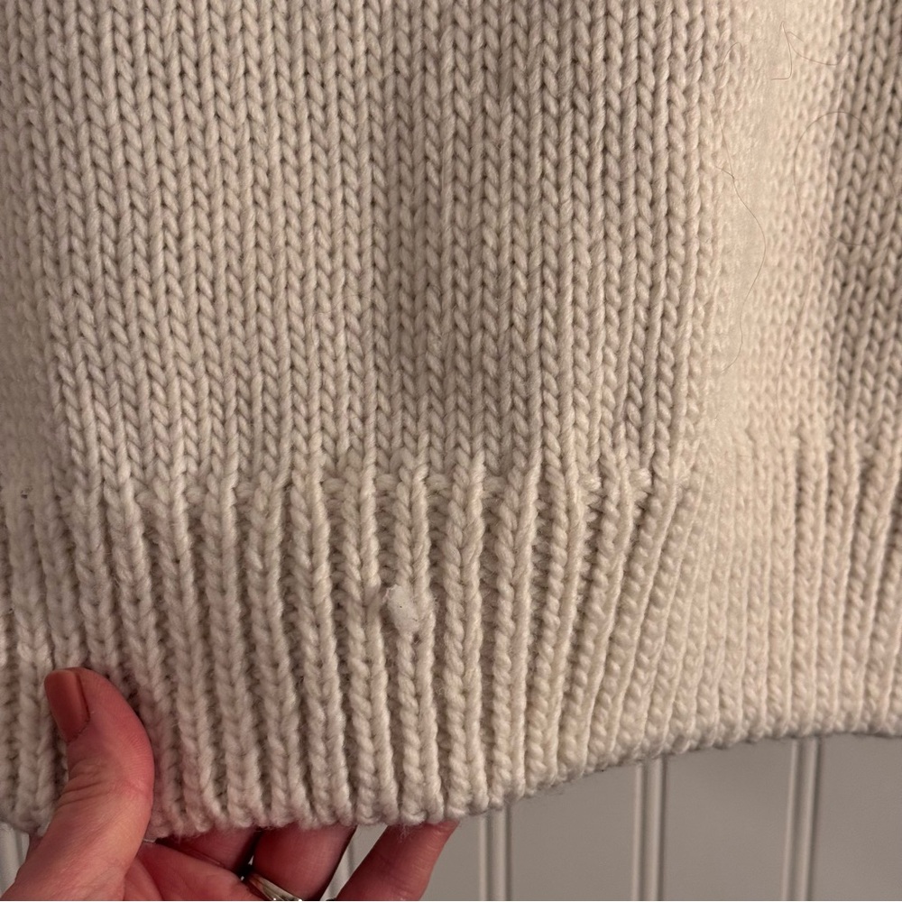 H&M Cable Knit Chunky Cropped Turtleneck Sweater Cream Women’s Size Small - Picture 6 of 13